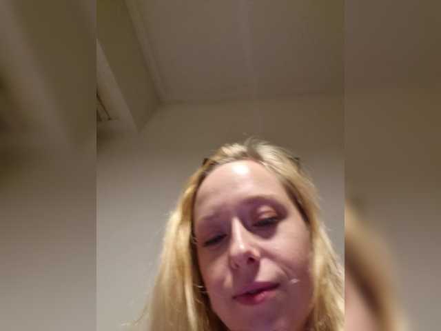 Broadcast Screenshots TrishaCute