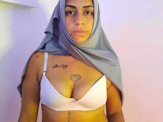 Erotisk videochat UmaKumar