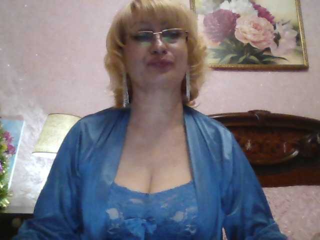 Fotos _mamasita_ Greetings, my dears: * Welcome im my room. I will be glad to your attention and gifts :) I'm collecting tokens for a better camera. Need @remain :*