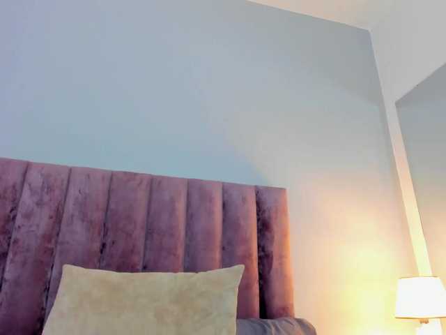 Broadcast Screenshots Vaiolet-teen