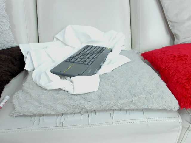 Broadcast Screenshots valentidoll