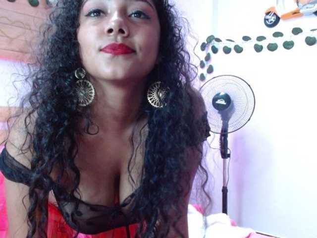 Fotos Valentinax6 Hi guys welcome to my room im new model in here complette my first goal and enjoy the show #latina #curvy #sexy #brunette #dildo #naked #fuck