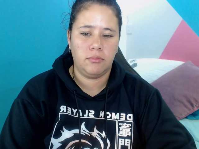 Broadcast Screenshots Valery-Anders