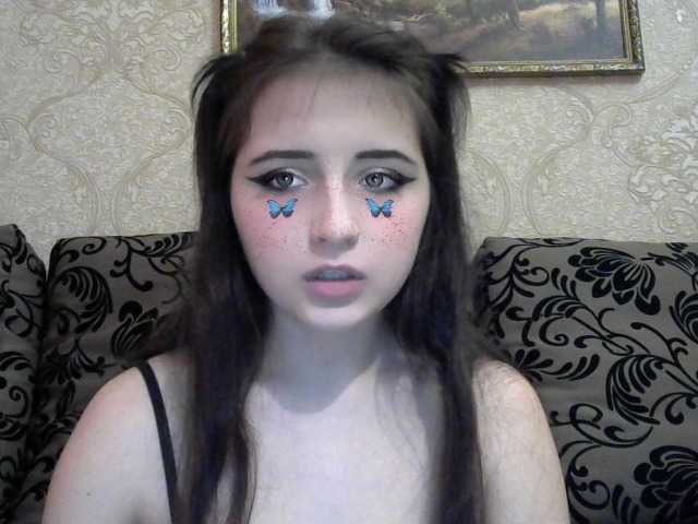 Broadcast Screenshots DanielleL