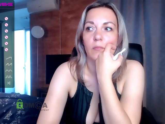 Broadcast Screenshots VickiSecret