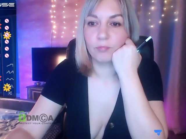 Broadcast Screenshots VickiSecret