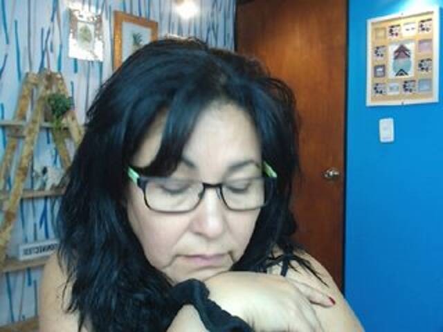 Broadcast Screenshots violet-smith