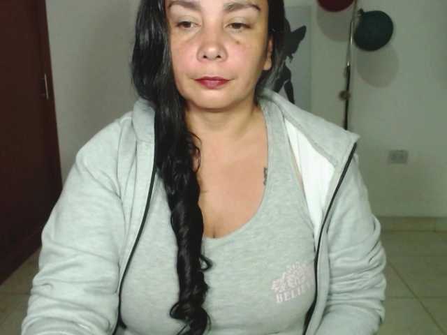 Broadcast Screenshots vivian-milf-paint