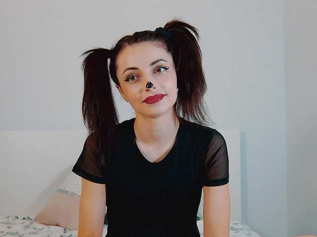 Fotos Little_Lilu Hi, welcome to my room!❤❤❤I am Lily more me in group and pvt show ❤❤❤ @remain for good mood