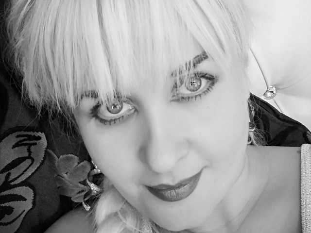 Foto af profilen WhiteQueen--1