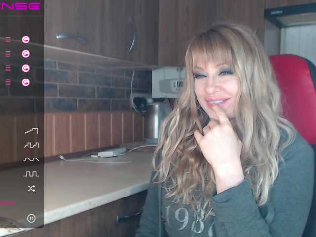 Broadcast Screenshots RrredQueen